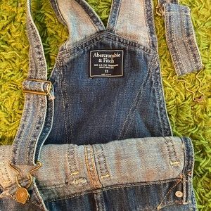 Abercrombie overalls! all new never worn with tags!! Medium wash.